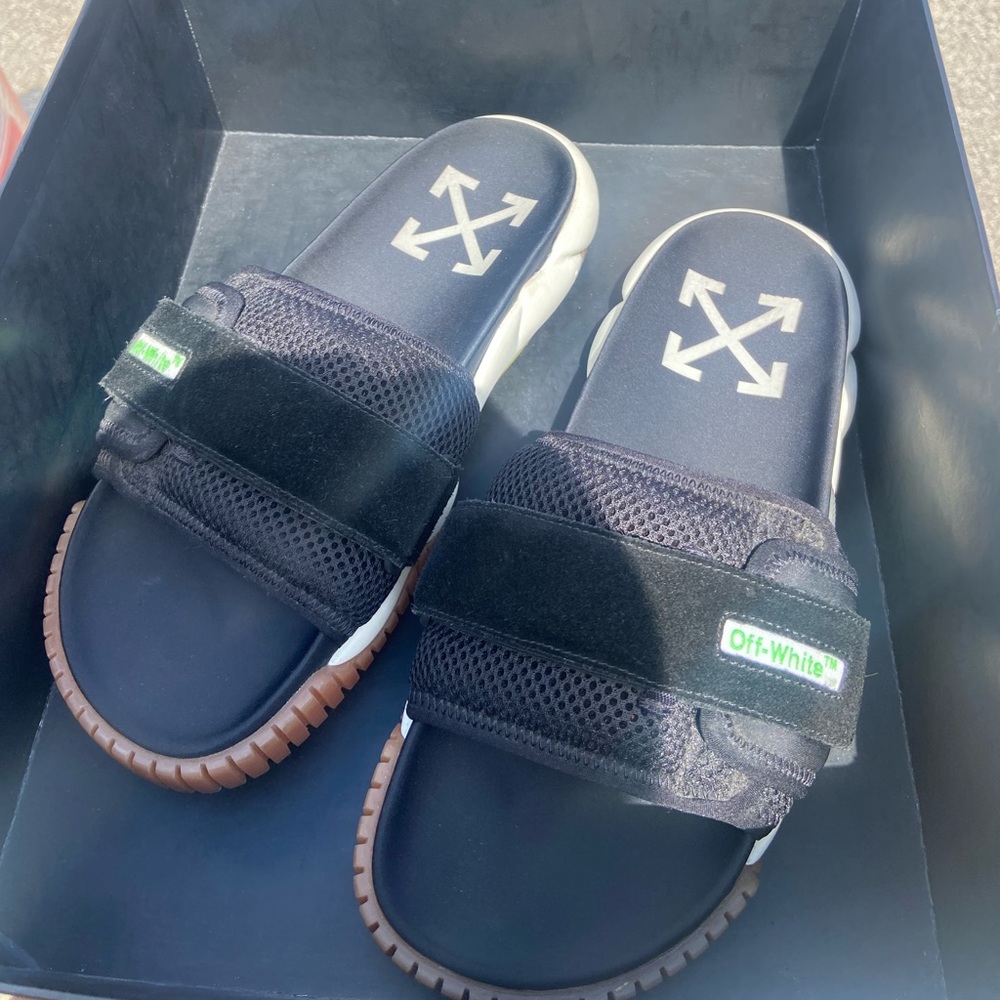Off white slides